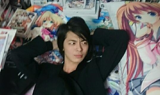 B 鎧武 ガイム 仮面ライダー鎧武のミッチこと高杉真宙さんが痛部屋公開 高杉 痛部屋降臨