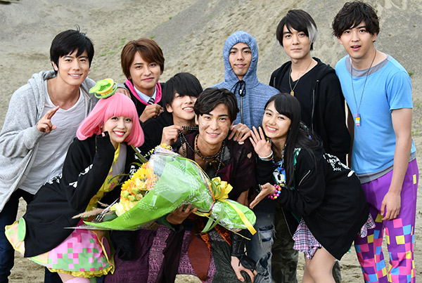 仮面ライダーエグゼイド グラファイトこと町井 祥真さんがオールアップ パラドからその辺に落ちている草がプレゼントされるｗ