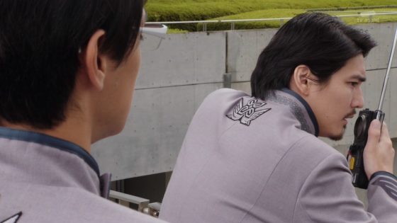 仮面ライダービルド ブラッドスタークの正体は氷室幻徳 内海成彰コンビじゃない 一体誰だ