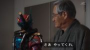 仮面ライダービルド ブラッドスタークの声役の金尾哲夫さんがあらすじ紹介に 声の仕事は得意なんだよ