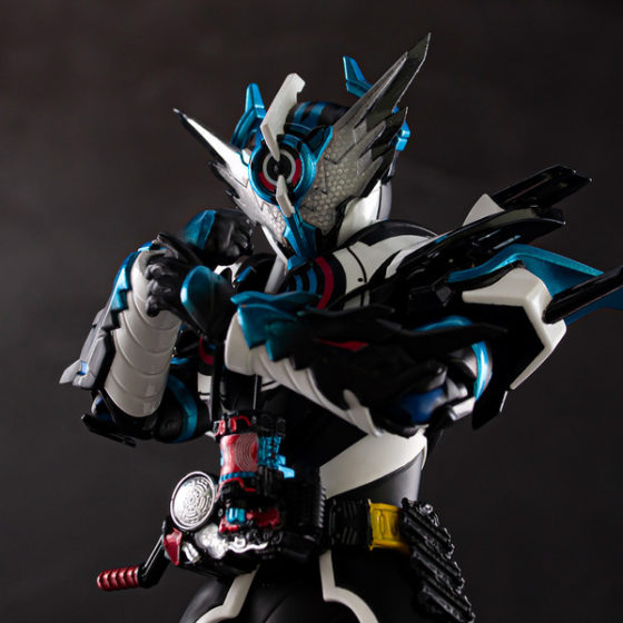 仮面ライダービルド】『S.H.Figuarts 仮面ライダービルド クローズ