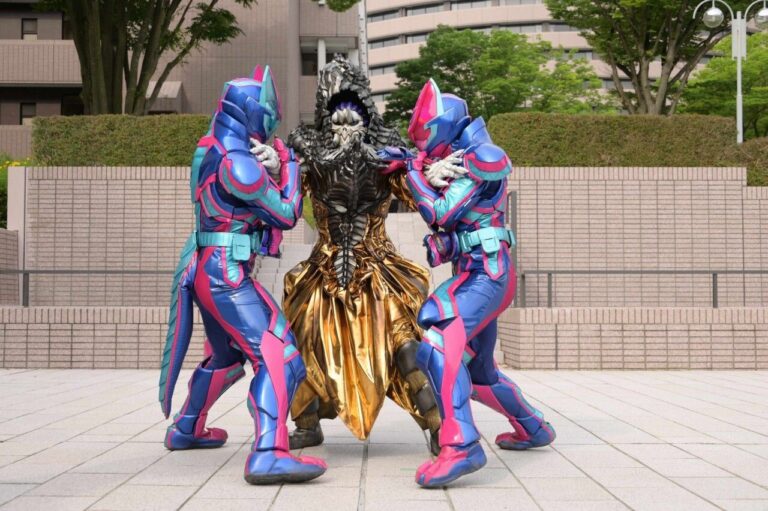 【仮面ライダーリバイス】第43話「永遠の終わり、後悔の向かう先」の新画像が公開!ギフとついに対決!いい勝負に?