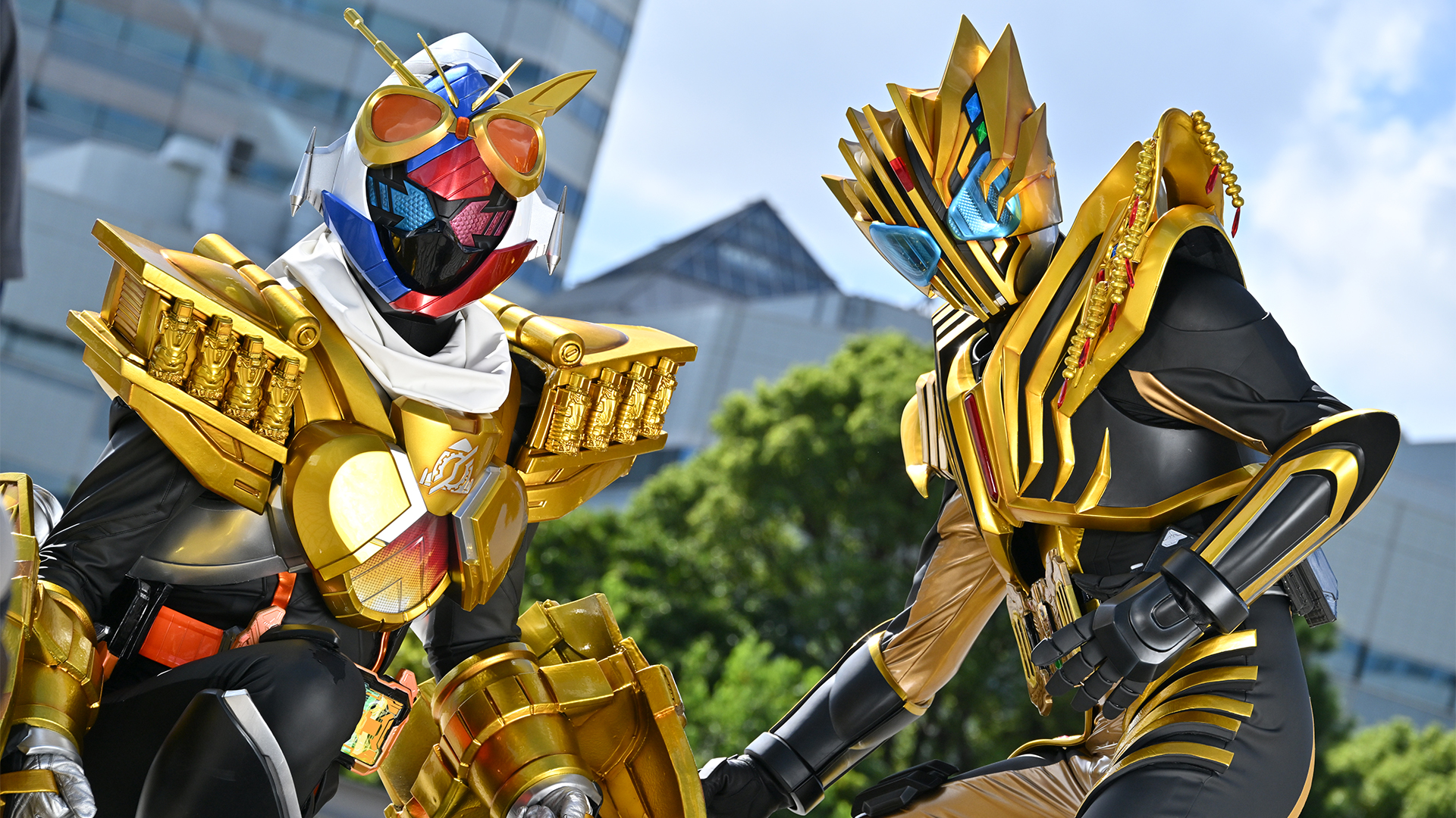 仮面ライダーガッチャード】『DXレジェンドカメンライザー』が4月27日 