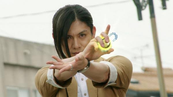 仮面ライダー鎧武】鎧武で戦極凌馬役の青木玄徳さんが事務所を退所し