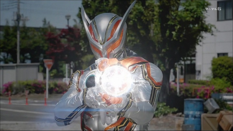 【仮面ライダーゼッツ】『ノクスナイト』の初変身シーン&スペックが公開!疑似ライダーなのでスペックは低め?
